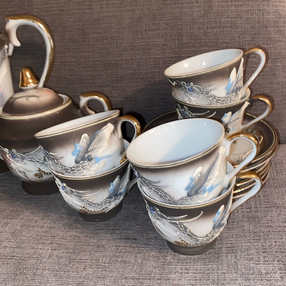 Vintage Japanese Moriage Dragonware 15pc Tea Set - Made in Japan﻿ - Picture 4 of 13